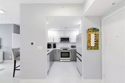 511 SE 5th Avenue #1811, Fort Lauderdale, FL 33301 - Photo 4