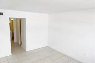 3710 NW 21st St, Lauderdale Lakes, FL 33311 - Photo 8