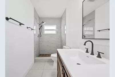 9203 NW 71st Street, Tamarac, FL 33321 - Photo 2