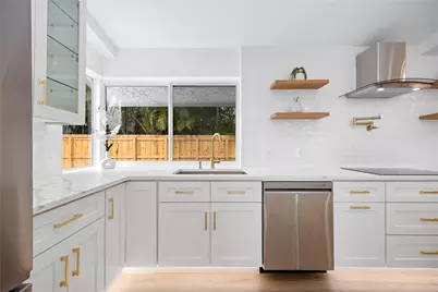 701 NW 77th Avenue, Plantation, FL 33324 - Photo 16