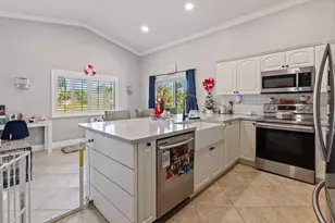 15141 Brighton Ln, Davie, FL 33331 - Photo 8