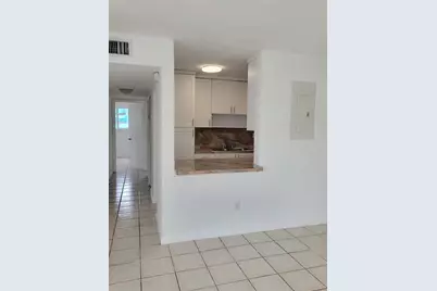 8852 SW 95th Avenue, Miami, FL 33176 - Photo 2