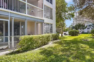 3090 N Course Dr, Pompano Beach, FL 33069 - Photo 12