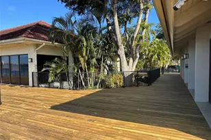 111 Lake Emerald Dr, Fort Lauderdale, FL 33309 - Photo 36