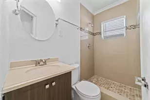 814 NE 14th Pl, Fort Lauderdale, FL 33304 - Photo 10