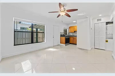 814 NE 14 Place #2, Fort Lauderdale, FL 33304 - Photo 2