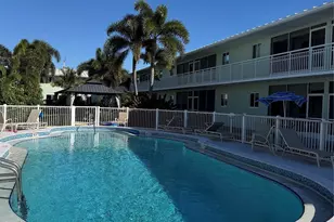 2100 NE 38th St, Lighthouse Point, FL 33064 - Photo 8