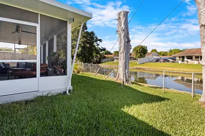 9231 N Cypress Circle, Miramar, FL 33025 - Photo 40