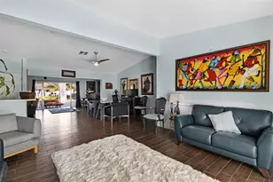 9231 N Cypress Cir, Miramar, FL 33025 - Photo 4