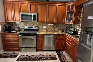 21217 Lago Cir, Boca Raton, FL 33433 - Photo 4