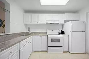 470 Paradise Isle Blvd, Hallandale Beach, FL 33009 - Photo 2