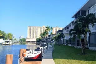 470 Paradise Isle Blvd, Hallandale Beach, FL 33009 - Photo 30