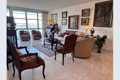 301 174th Street #2202, Sunny Isles Beach, FL 33160 - Photo 14