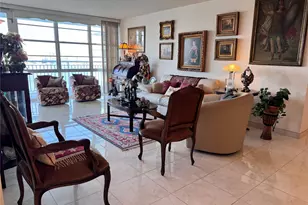 301 174th St, Sunny Isles Beach, FL 33160 - Photo 14