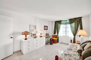 301 174th St, Sunny Isles Beach, FL 33160 - Photo 30