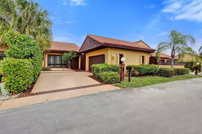 1017 NE 202nd Lane, Miami, FL 33179 - Photo 34