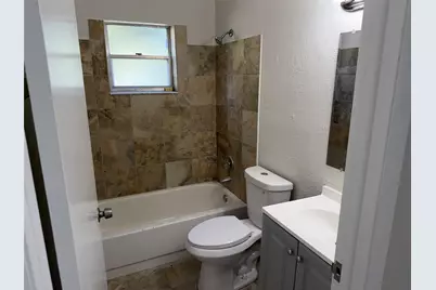 703 SW 4th Avenue, Boynton Beach, FL 33426 - Photo 8