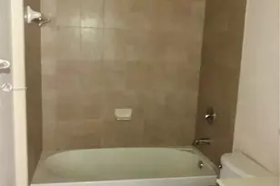 8650 NW 97th Ave, Doral, FL 33178 - Photo 10