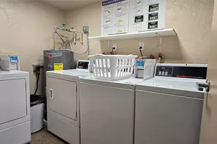 250 Jacaranda Dr, Plantation, FL 33324 - Photo 22