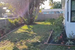 2701 NE 9th Ave, Pompano Beach, FL 33064 - Photo 2