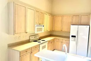 10060 Armani Dr, Boynton Beach, FL 33437 - Photo 6