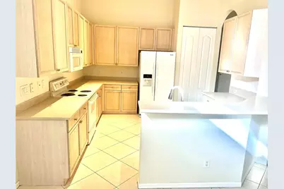 10060 Armani Drive, Boynton Beach, FL 33437 - Photo 8