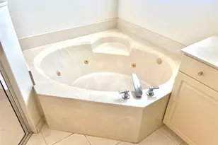 10060 Armani Dr, Boynton Beach, FL 33437 - Photo 38