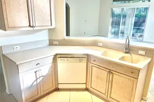 10060 Armani Dr, Boynton Beach, FL 33437 - Photo 12