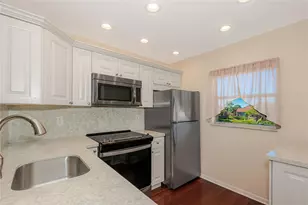 608 SW Natura Blvd, Deerfield Beach, FL 33441 - Photo 2