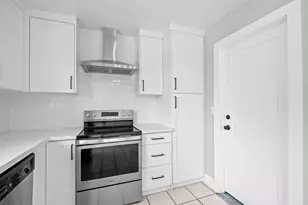 4700 SW 199th Ave, Fort Lauderdale, FL 33332 - Photo 8