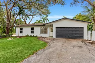 4700 SW 199th Ave, Fort Lauderdale, FL 33332 - Photo 2