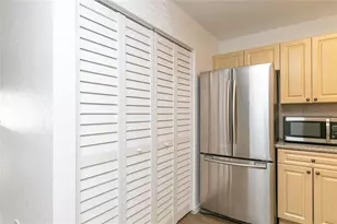 159 Hidden Ct Rd, Hollywood, FL 33023 - Photo 6