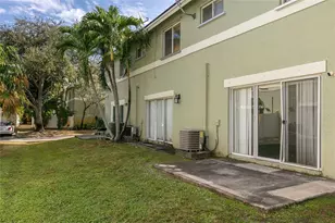 159 Hidden Ct Rd, Hollywood, FL 33023 - Photo 16