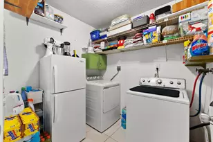 3320 Simms St, Hollywood, FL 33021 - Photo 18