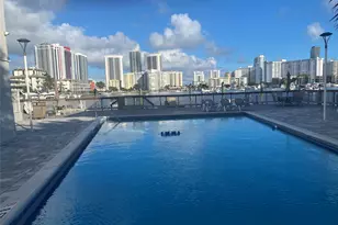 462 Golden Isles Dr, Hallandale Beach, FL 33009 - Photo 10