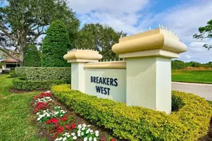 9181 Heathridge Dr, West Palm Beach, FL 33411 - Photo 2