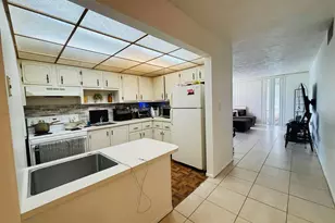 7300 NW 17th St, Plantation, FL 33313 - Photo 6