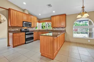 19571 Black Olive Ln, Boca Raton, FL 33498 - Photo 10