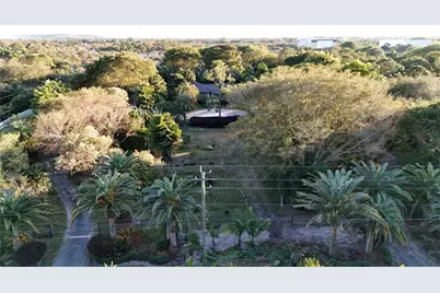 4000 NW 74th Street, Coconut Creek, FL 33073 - Photo 8