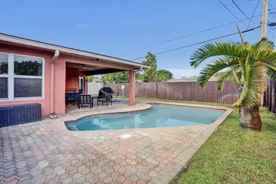 7671 NW 15th Court, Pembroke Pines, FL 33024 - Photo 40