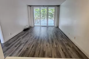 9430 Poinciana Pl, Davie, FL 33324 - Photo 8