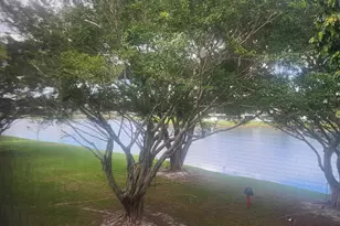 9430 Poinciana Pl, Davie, FL 33324 - Photo 2