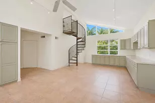 2525 NE 21st Ct, Fort Lauderdale, FL 33305 - Photo 12