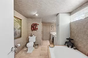 2525 NE 21st Ct, Fort Lauderdale, FL 33305 - Photo 38