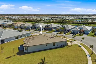 12227 SW Twin Spgs Dr, Port Saint Lucie, FL 34987 - Photo 10