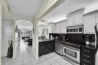 1439 S Ocean Boulevard #105, Lauderdale by the Sea, FL 33062 - Photo 6
