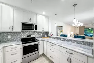 2301 NE 36th St, Pompano Beach, FL 33064 - Photo 18