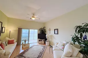 4401 Crystal Lake Dr, Pompano Beach, FL 33064 - Photo 14