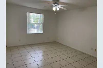 713 NE 4th Street, Hallandale Beach, FL 33009 - Photo 18