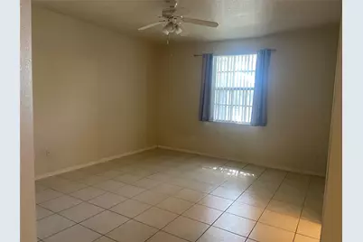 717 NE 4th Street, Hallandale Beach, FL 33009 - Photo 4